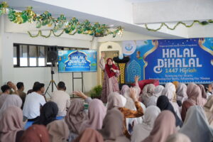 Suasana Halal Bihalal bersama seluruh pendidik dan tendik GIS 3 Jogja