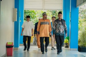 Kehadiran Ustaz Subki disambut baik oleh tim GIS 3 Jogja