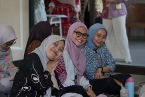 Keceriaan para guru ketika mengikuti kegiatan pembinaan di hall JHS